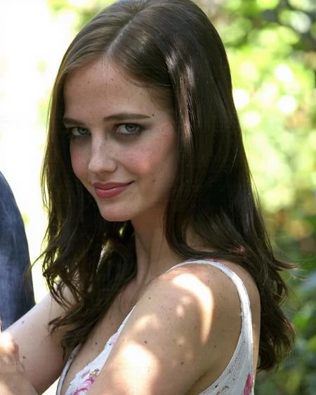 Featured image #3 for Eva Green