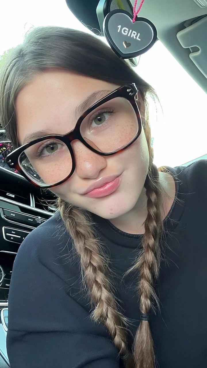 Featured image #4 for 1GIRL QWEN-IMAGE